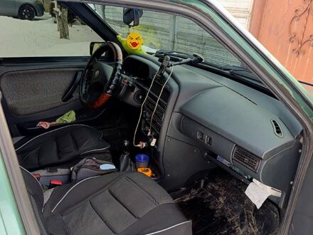 Зелений ВАЗ 21099, об'ємом двигуна 1.6 л та пробігом 86 тис. км за 2800 $, фото 1 на Automoto.ua