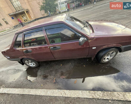 Оранжевый ВАЗ 21099, объемом двигателя 1.6 л и пробегом 250 тыс. км за 2200 $, фото 2 на Automoto.ua