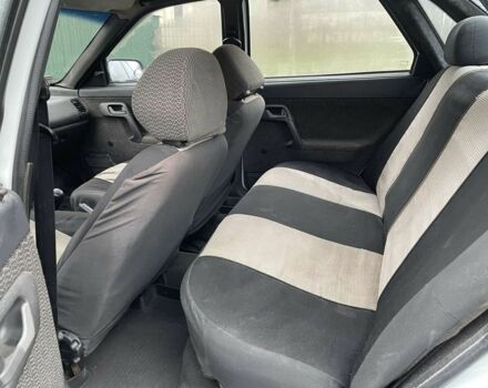 Білий ВАЗ 2110, об'ємом двигуна 1.5 л та пробігом 220 тис. км за 1600 $, фото 12 на Automoto.ua