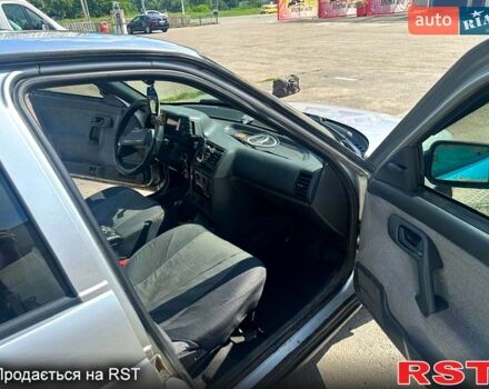 Белый ВАЗ 2110, объемом двигателя 1.6 л и пробегом 193 тыс. км за 2400 $, фото 5 на Automoto.ua