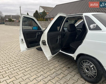 Белый ВАЗ 2110, объемом двигателя 1.6 л и пробегом 200 тыс. км за 1750 $, фото 25 на Automoto.ua