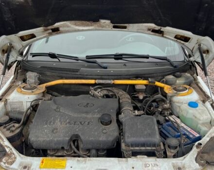 Белый ВАЗ 2110, объемом двигателя 1.6 л и пробегом 85 тыс. км за 3350 $, фото 9 на Automoto.ua