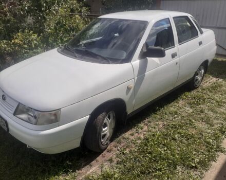 Белый ВАЗ 2110, объемом двигателя 1.6 л и пробегом 102 тыс. км за 2750 $, фото 1 на Automoto.ua