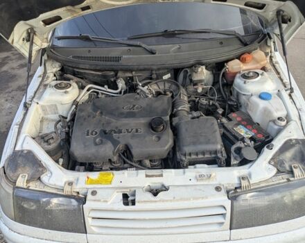 Белый ВАЗ 2110, объемом двигателя 1.6 л и пробегом 164 тыс. км за 3000 $, фото 7 на Automoto.ua