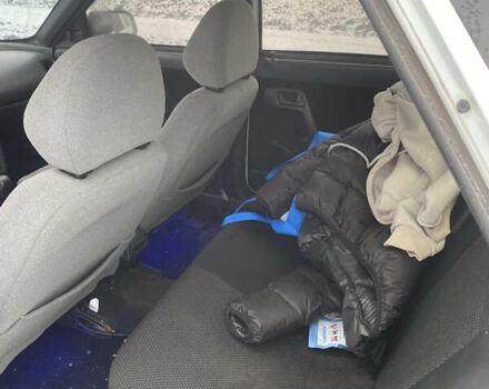 Белый ВАЗ 2110, объемом двигателя 1.6 л и пробегом 240 тыс. км за 2350 $, фото 9 на Automoto.ua