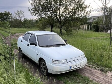 Белый ВАЗ 2110, объемом двигателя 1.6 л и пробегом 277 тыс. км за 1350 $, фото 1 на Automoto.ua