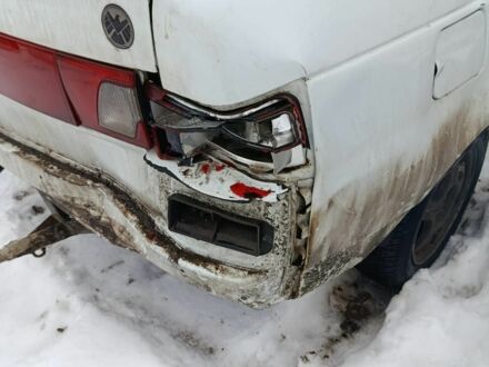 Белый ВАЗ 2110, объемом двигателя 1.6 л и пробегом 250 тыс. км за 900 $, фото 1 на Automoto.ua