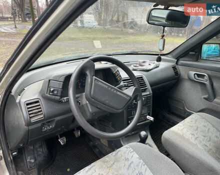 ВАЗ 2110 2005 в Каменское - Днепродзержинск на Automoto.ua Бежевый ВАЗ 2110, объемом двигателя 1.6 л и пробегом 240 тыс. км за 1099 $, фото 3 на Automoto.ua