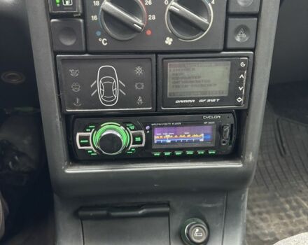 Бежевый ВАЗ 2110, объемом двигателя 1.6 л и пробегом 330 тыс. км за 1230 $, фото 6 на Automoto.ua