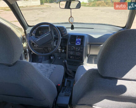 Бежевый ВАЗ 2110, объемом двигателя 1.6 л и пробегом 125 тыс. км за 2850 $, фото 11 на Automoto.ua