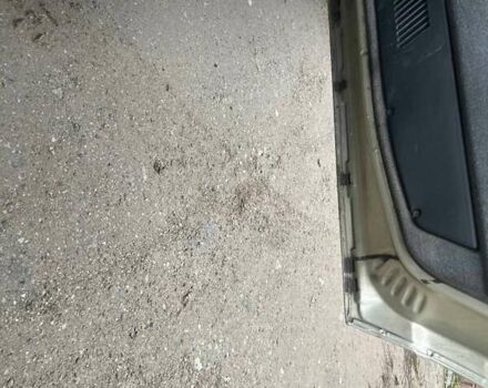 Бежевый ВАЗ 2110, объемом двигателя 1.6 л и пробегом 451 тыс. км за 2000 $, фото 45 на Automoto.ua