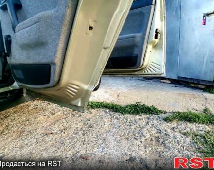 Бежевый ВАЗ 2110, объемом двигателя 1.6 л и пробегом 147 тыс. км за 2150 $, фото 8 на Automoto.ua