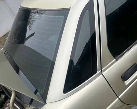 Бежевый ВАЗ 2110, объемом двигателя 1.6 л и пробегом 451 тыс. км за 2000 $, фото 24 на Automoto.ua