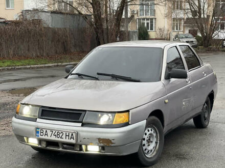 Бежевый ВАЗ 2110, объемом двигателя 1.6 л и пробегом 318 тыс. км за 1550 $, фото 1 на Automoto.ua