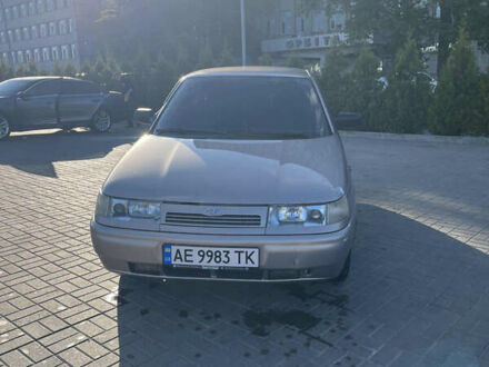 Бежевый ВАЗ 2110, объемом двигателя 1.6 л и пробегом 252 тыс. км за 2000 $, фото 1 на Automoto.ua