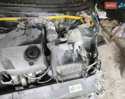 Чорний ВАЗ 2110, об'ємом двигуна 1.5 л та пробігом 100 тис. км за 351 $, фото 4 на Automoto.ua