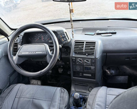 Черный ВАЗ 2110, объемом двигателя 1.5 л и пробегом 185 тыс. км за 1800 $, фото 6 на Automoto.ua