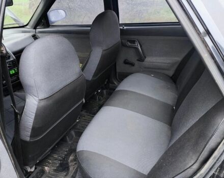 Черный ВАЗ 2110, объемом двигателя 1.5 л и пробегом 2 тыс. км за 1400 $, фото 2 на Automoto.ua