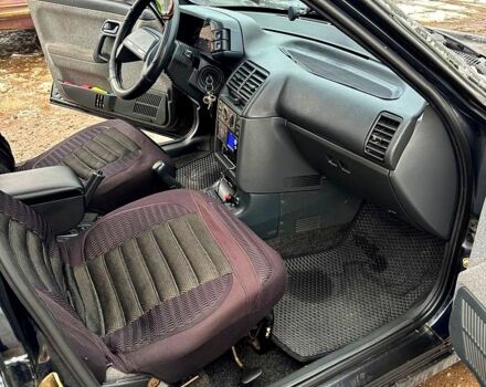 Чорний ВАЗ 2110, об'ємом двигуна 1.6 л та пробігом 191 тис. км за 2300 $, фото 6 на Automoto.ua