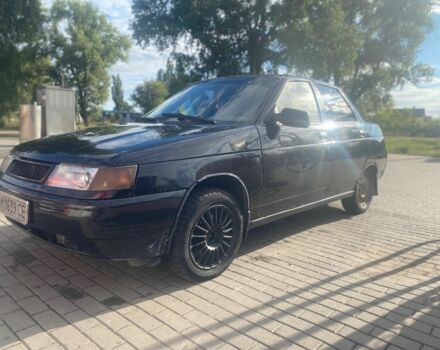 Черный ВАЗ 2110, объемом двигателя 1.6 л и пробегом 300 тыс. км за 900 $, фото 3 на Automoto.ua