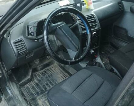 Черный ВАЗ 2110, объемом двигателя 1.6 л и пробегом 345 тыс. км за 1200 $, фото 5 на Automoto.ua