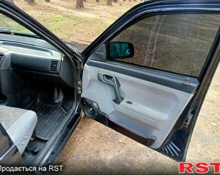 Чорний ВАЗ 2110, об'ємом двигуна 1.6 л та пробігом 225 тис. км за 2250 $, фото 9 на Automoto.ua