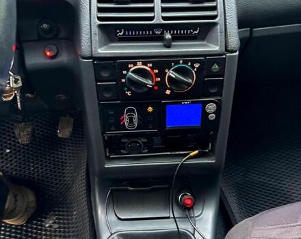 Чорний ВАЗ 2110, об'ємом двигуна 1.6 л та пробігом 191 тис. км за 2300 $, фото 8 на Automoto.ua