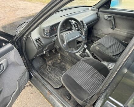 Чорний ВАЗ 2110, об'ємом двигуна 1.6 л та пробігом 270 тис. км за 724 $, фото 4 на Automoto.ua
