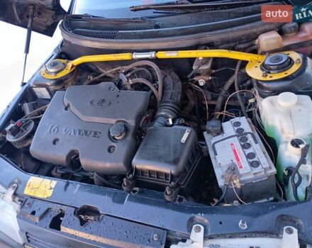 Черный ВАЗ 2110, объемом двигателя 1.6 л и пробегом 179 тыс. км за 2200 $, фото 15 на Automoto.ua