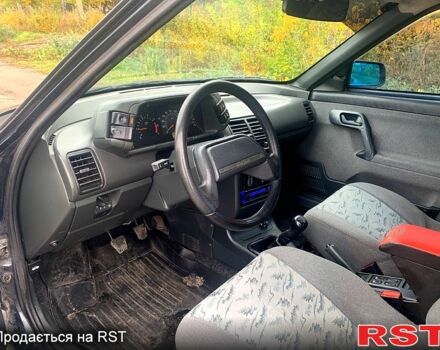 Черный ВАЗ 2110, объемом двигателя 1.6 л и пробегом 235 тыс. км за 2200 $, фото 5 на Automoto.ua