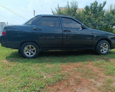 Черный ВАЗ 2110, объемом двигателя 1.6 л и пробегом 211 тыс. км за 2400 $, фото 2 на Automoto.ua