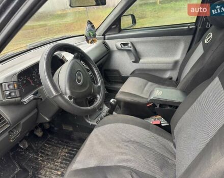 Черный ВАЗ 2110, объемом двигателя 1.6 л и пробегом 340 тыс. км за 1500 $, фото 2 на Automoto.ua