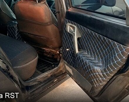 Черный ВАЗ 2110, объемом двигателя 1.6 л и пробегом 240 тыс. км за 1680 $, фото 11 на Automoto.ua