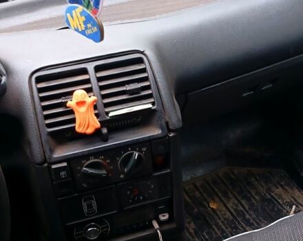ВАЗ 2110 2006 у Харкові на Automoto.ua Чорний ВАЗ 2110, об'ємом двигуна 1.6 л та пробігом 0 тис. км за 1000 $, фото 5 на Automoto.ua