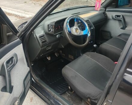 Черный ВАЗ 2110, объемом двигателя 1 л и пробегом 175 тыс. км за 1500 $, фото 4 на Automoto.ua