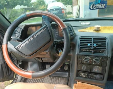 Черный ВАЗ 2110, объемом двигателя 1.6 л и пробегом 211 тыс. км за 2400 $, фото 5 на Automoto.ua