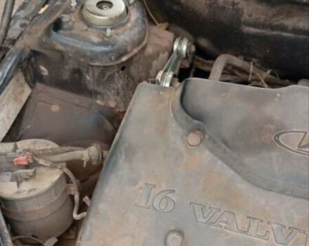 Чорний ВАЗ 2110, об'ємом двигуна 1.6 л та пробігом 320 тис. км за 1000 $, фото 4 на Automoto.ua