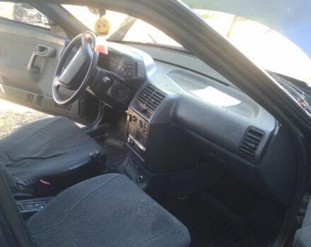 Черный ВАЗ 2110, объемом двигателя 1.6 л и пробегом 130 тыс. км за 2000 $, фото 3 на Automoto.ua