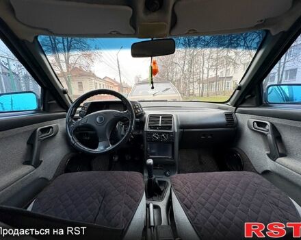 Черный ВАЗ 2110, объемом двигателя 1.6 л и пробегом 200 тыс. км за 2400 $, фото 6 на Automoto.ua