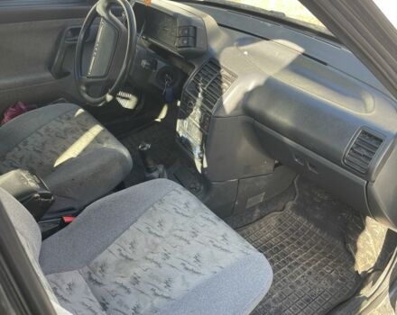 Черный ВАЗ 2110, объемом двигателя 1.6 л и пробегом 215 тыс. км за 950 $, фото 6 на Automoto.ua