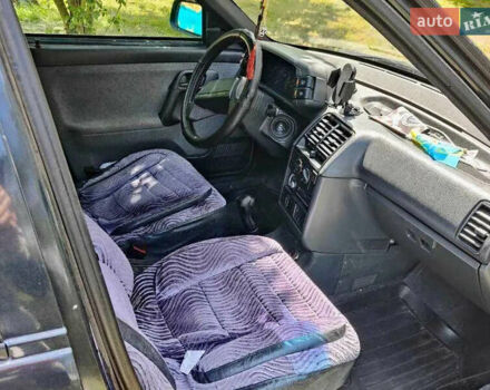 Чорний ВАЗ 2110, об'ємом двигуна 1.6 л та пробігом 230 тис. км за 2500 $, фото 2 на Automoto.ua