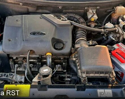 Черный ВАЗ 2110, объемом двигателя 1.6 л и пробегом 84 тыс. км за 3500 $, фото 5 на Automoto.ua