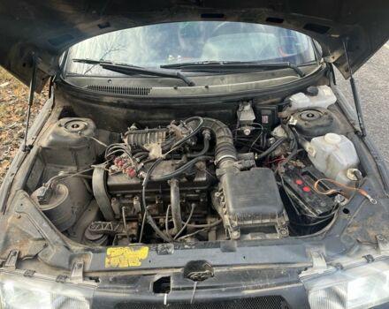 Чорний ВАЗ 2110, об'ємом двигуна 1.6 л та пробігом 333 тис. км за 800 $, фото 5 на Automoto.ua