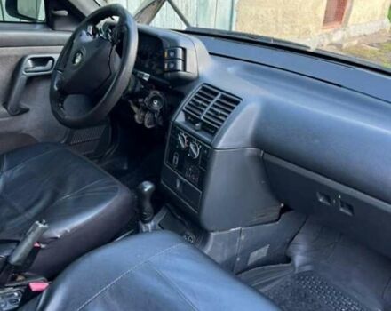 Чорний ВАЗ 2110, об'ємом двигуна 1.6 л та пробігом 200 тис. км за 2100 $, фото 1 на Automoto.ua