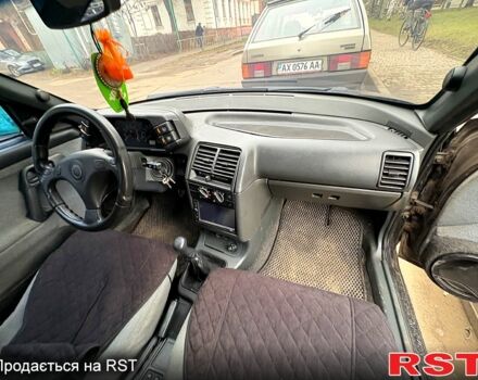 Черный ВАЗ 2110, объемом двигателя 1.6 л и пробегом 200 тыс. км за 2400 $, фото 8 на Automoto.ua