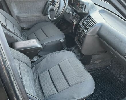 Черный ВАЗ 2110, объемом двигателя 1.6 л и пробегом 185 тыс. км за 1100 $, фото 4 на Automoto.ua