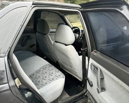 Черный ВАЗ 2110, объемом двигателя 1.6 л и пробегом 166 тыс. км за 1999 $, фото 6 на Automoto.ua