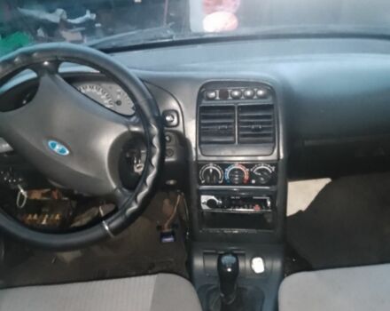 Черный ВАЗ 2110, объемом двигателя 1.6 л и пробегом 500 тыс. км за 593 $, фото 2 на Automoto.ua