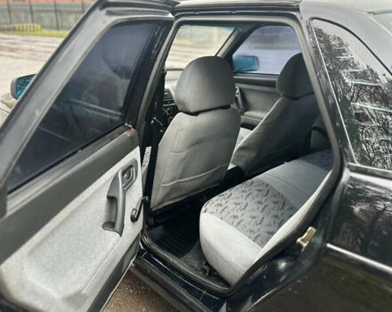 Чорний ВАЗ 2110, об'ємом двигуна 1.6 л та пробігом 166 тис. км за 1999 $, фото 5 на Automoto.ua