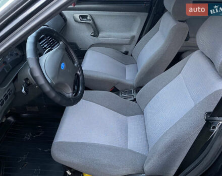 Черный ВАЗ 2110, объемом двигателя 1.6 л и пробегом 81 тыс. км за 3500 $, фото 24 на Automoto.ua